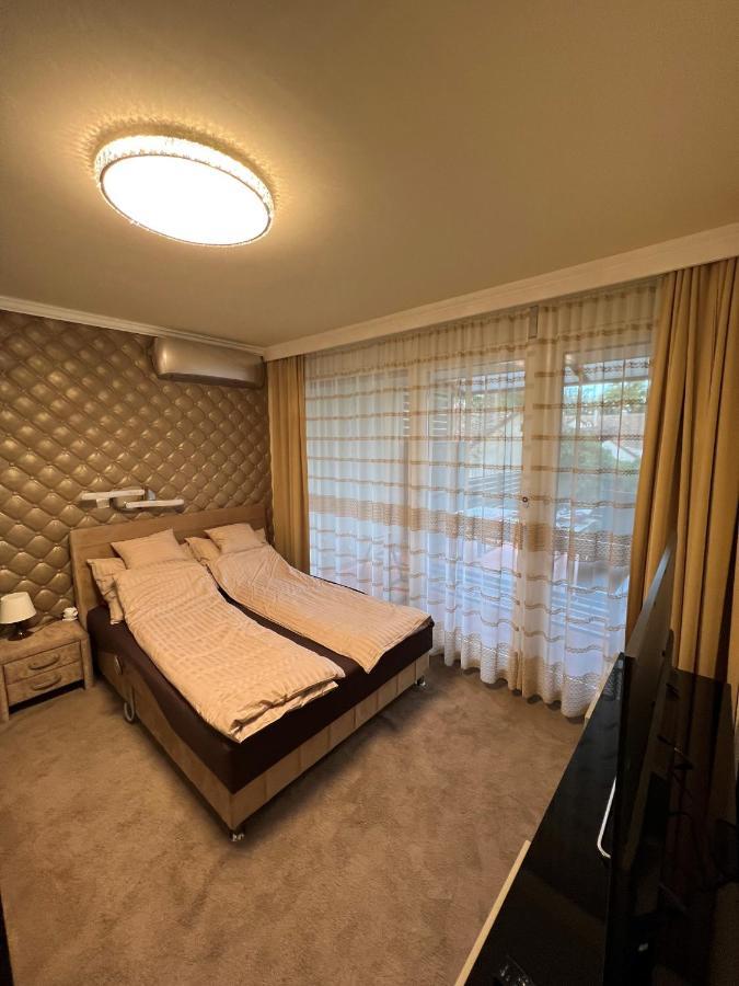 דירות דברצן Parizsi Udvar Premium Apartman מראה חיצוני תמונה
