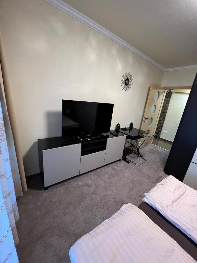 דירות דברצן Parizsi Udvar Premium Apartman מראה חיצוני תמונה